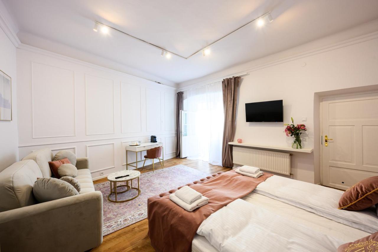 Wislna Main Square Apartments Krakow Luaran gambar